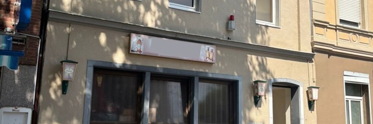 FW Düren: Zimmerbrand in Düren-Nord