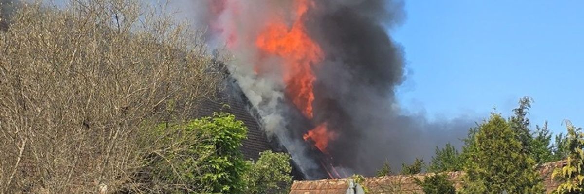Feuerwehr Nürnberg: "Schnelles Handeln verhinderte Schlimmeres" - Brand in landwirtschaftlichem Anwesen in Nürnberg-Krottenbach