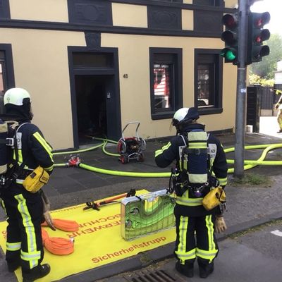FW-BO: Wohnungsbrand in einem Mehrfamilienhaus in Bochum-Weitmar