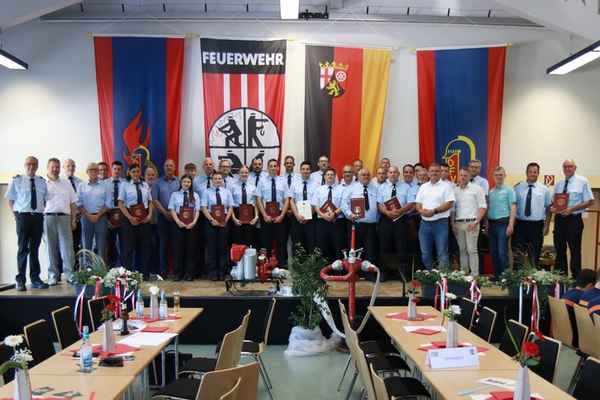 FW VG Asbach: Feuerwehren der Verbandsgemeinde Asbach kamen zum VG-Feuerwehrtag zusammen
