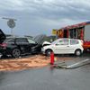 FW-EN: Schwerer Verkehrsunfall im Kreuzungsbereich - Mehrere Verletzte darunter zwei Kinder