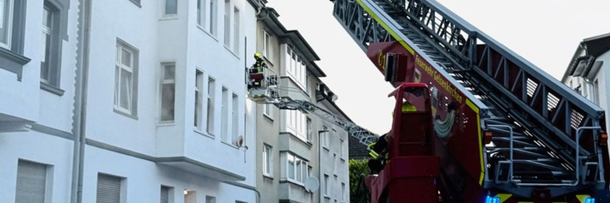 FW-GE: Wohnungsbrand in Gelsenkirchen Schalke-Nord