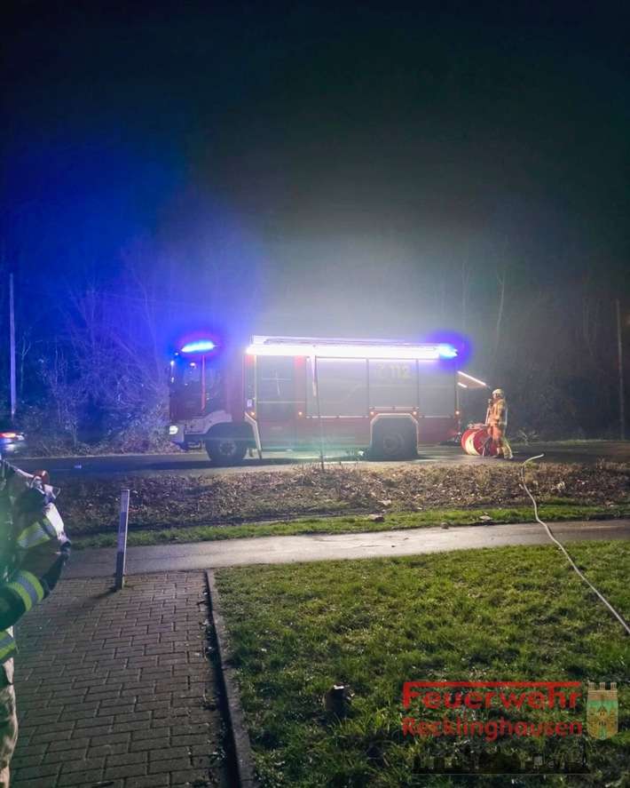 FW-RE: Silvesterbilanz 2025/2026: 99 Einsätze für Feuerwehr und Rettungsdienst in Recklinghausen - Parallele Brandeinsätze fordern alle Kräfte