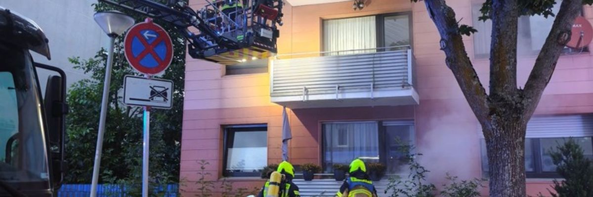 FW-OB: Kellerbrand in Oberhausen-Borbeck - Keine Verletzten