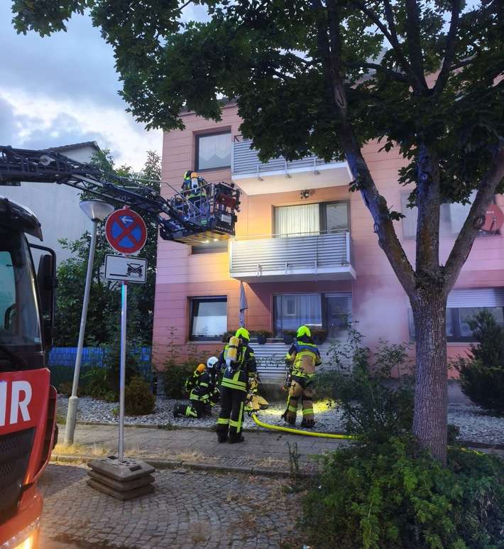 FW-OB: Kellerbrand in Oberhausen-Borbeck - Keine Verletzten