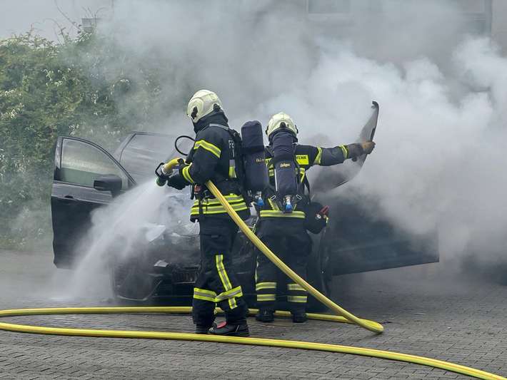 FW-MK: PKW Brand an der Mendener Straße