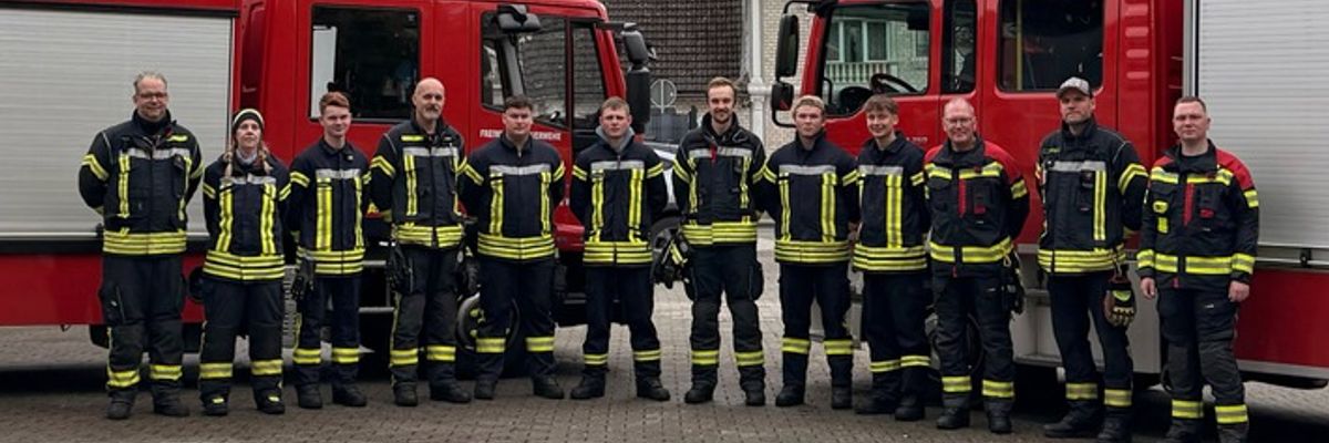 FW Beverungen: Neun neue Maschinisten stärken die Feuerwehr Beverungen