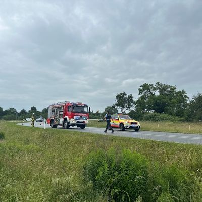 FW Weinheim: Verkehrsunfall auf der Kreisstraße 4229 bei Sulzbach - Fahrzeug überschlägt sich
