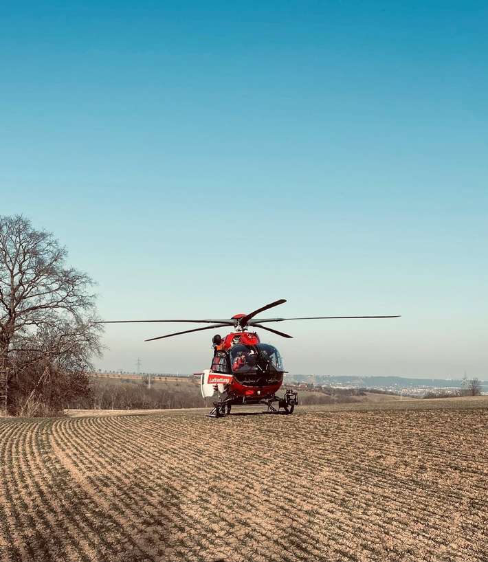 FW Dresden: Einsatz im Zschonergrund - Luftrettung nach Sturz in vereistem Gelände