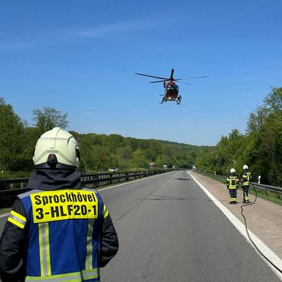 FW-EN: Motorradfahrerin verunglückt auf Autobahn