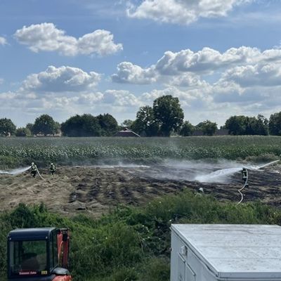 FW-AUR: Großflächigen Heubrand rasch im Griff