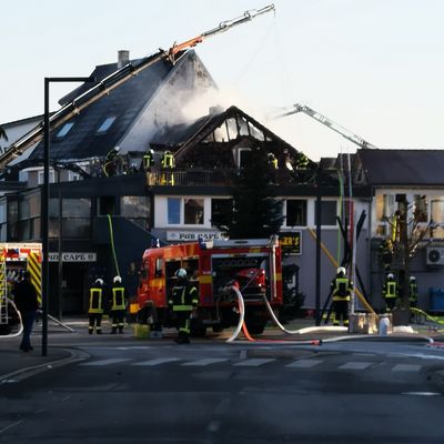 KFV Sigmaringen: Einsatzstelle: Offener Dachstuhlbrand am Boulay-Platz in Mengen 01.01.2026