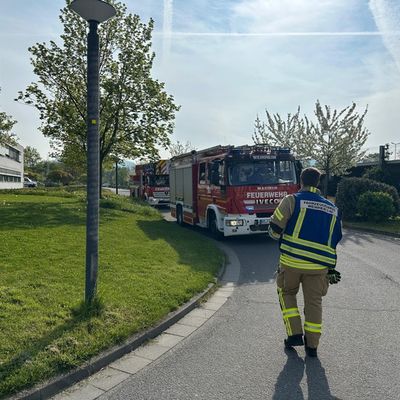 FW Weinheim: Keine Langeweile für die Weinheimer Feuerwehr am Wochenende