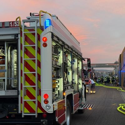 Feuerwehr Weil: Feuerwehr stoppt Gefahrstoffaustritt im Umschlagbahnhof Weil am Rhein