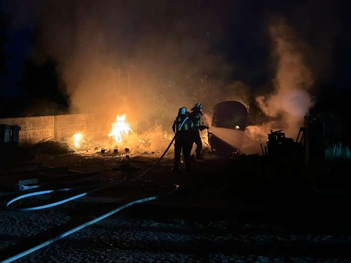 FW-ROW: Feuer schnell unter Kontrolle