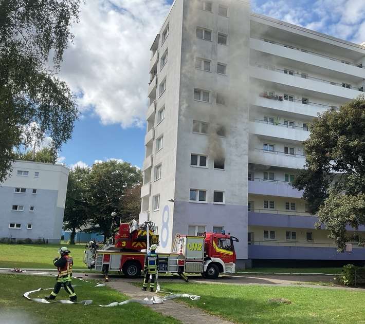 FW-DO: Wohnungsbrand - Eine verletzte Person gerettet