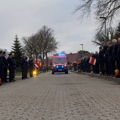 FW-AUR: Besondere Ehrung für 70 Jahre Feuerwehrmitgliedschaft