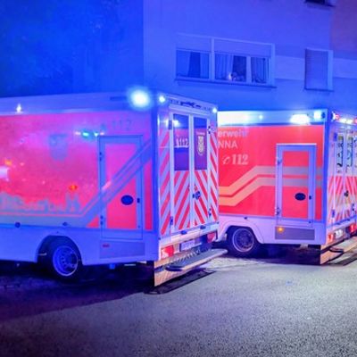 FW Kamen: Verletzte bei Wohnungsbrand in Kamener Innenstadt