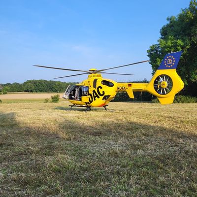 FW-EN: Motorrad kollidiert mit Traktor