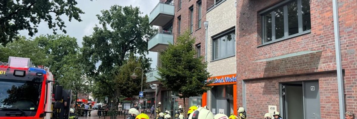 FW-PI: Wedel: Kellerbrand sorgt für starke Rauchentwicklung in Wohn- und Geschäftshaus