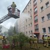 FW Dresden: Wohnungsbrand in Mehrfamilienhaus