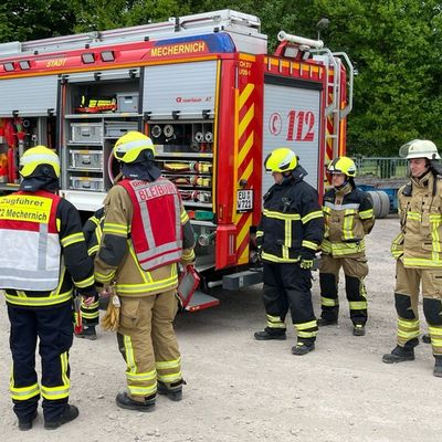 FW Mechernich: Zugübung des Löschzugs 2 der Stadt Mechernich am 17. Mai 2025
