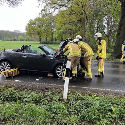 FW Rheurdt: Sturmschaden mit anschließendem Verkehrsunfall