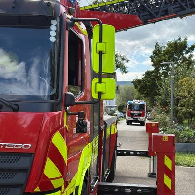 FW Reichenau: Verletzte Person aus Obergeschoß gerettet, Reichenau-Lindenbühl, 29.08.2025