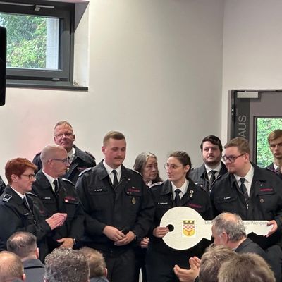 FW-EN: Neue Heimat für die Löscheinheit Wengern: Bürgermeister übergibt modernes Feuerwehrgerätehaus