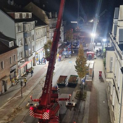 FW-EN: Hagener Straße zum Wochenstart wieder befahrbar - Intensiver Einsatz der Feuerwehr, des THW und der Hilfsorganisationen an der Hagener Str. in Gevelsberg nach 33 Stunden abgeschlossen