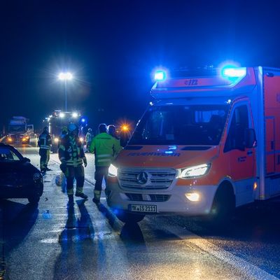 FW-MK: Verkehrsunfall auf der A46