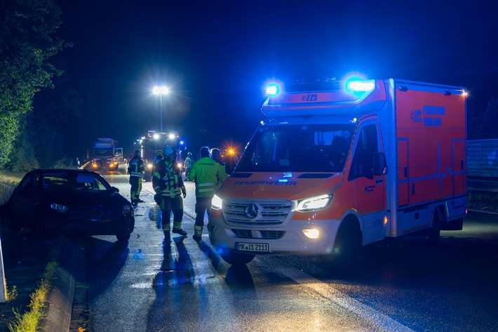 FW-MK: Verkehrsunfall auf der A46