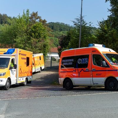 FW-MK: Ammoniakaustritt sorgt für Massenanfall von Verletzten am Reiterweg