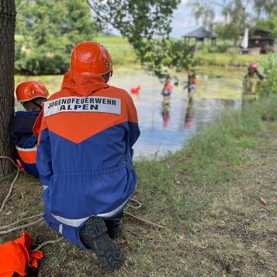 FW Alpen: 24 Stunden Übung der Jugendfeuerwehr Alpen