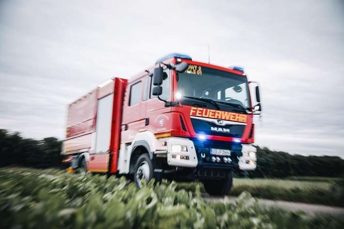 FFW Schwalmtal: Rauchmelder schlägt rechtzeitig an - Entstehungsbrand in Mehrfamilienhaus zügig unter Kontrolle