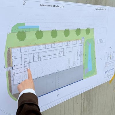 RKiSH: Richtfest für neue Rettungswache Nordoe: Klinikum Itzehoe und RKiSH stärken die Notfallversorgung der Region Rohbau steht nach weniger als fünf Monaten Bauzeit | Einzug für Dezember 2026 geplant