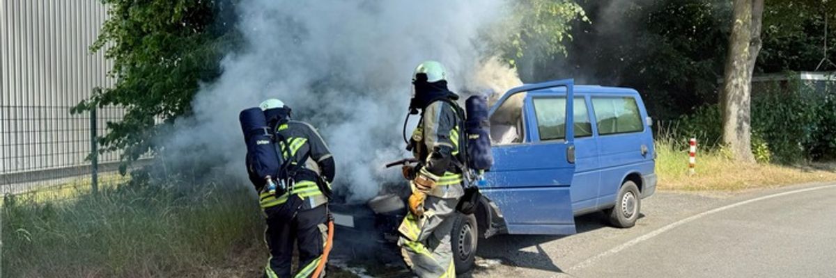 FW Hünxe: Pkw-Brand