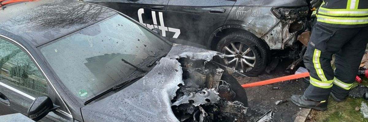 FW-MH: Fahrzeugbrand in Mülheim an der Ruhr