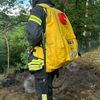 FW Bad Honnef: Vegetationsbrand in abgelegener Hanglage - 70 Kräfte im Einsatz