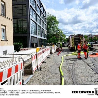 FW-M: Starke Verrauchung durch brennende Holzspäne (Neuhausen)