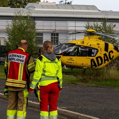 FW-MK: 3 lebensgefährlich Verletzte nach 2 Verkehrsunfällen