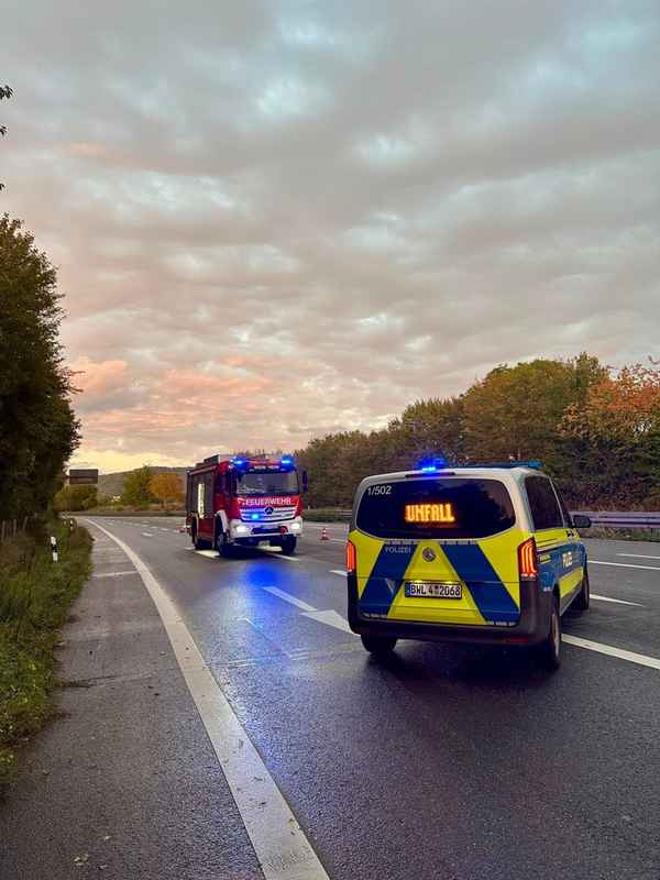 FW Weinheim: Verkehrsunfall an der Kreuzung B3/Mannheimer Straße. Weinheimer Feuerwehr im Einsatz