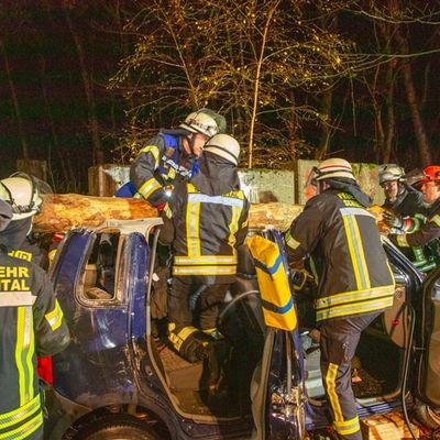 FFW Schwalmtal: Aufwendige Unwetterlage bildet Grundlage für die Jahresabschlussübung der Feuerwehr Schwalmtal