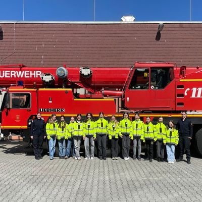 FW-M: Girlsday bei der Feuerwehr München (Stadtgebiet)