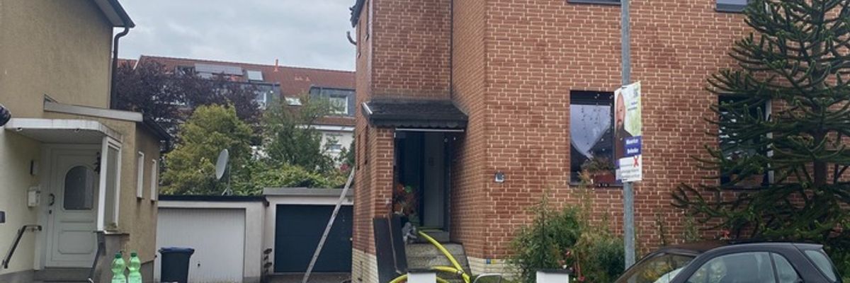 FW-Velbert: Dachstuhlbrand und mehrere Paralleleinsätze