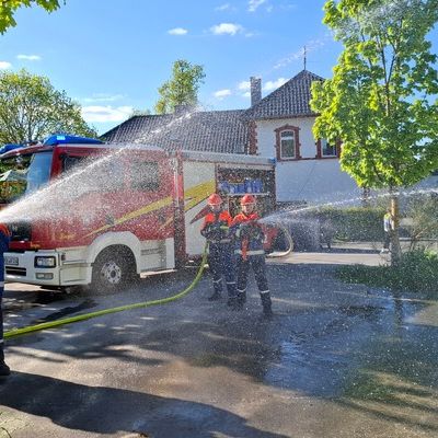 FW-AR: Viel Aktion beim Tag der offenen Tür der Löschgruppe Wennigloh