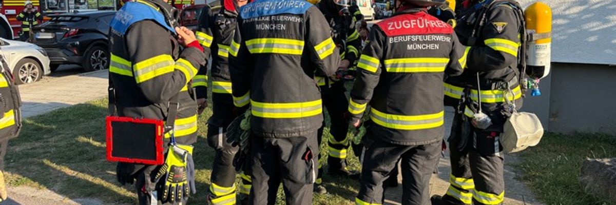 FW-M: Mehrere Brände im Stadtgebiet fordern die Münchner Feuerwehr
