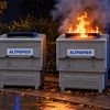 FW-NE: Mehrere Containerbrände in der Neusser Innenstadt | Unruhige Nacht für die Feuerwehr