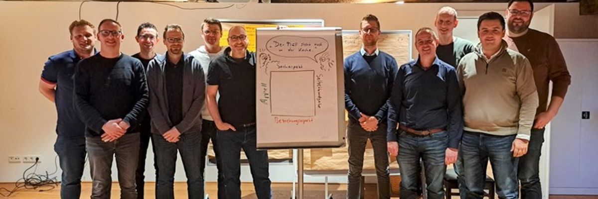FW-KLE: Freiwillige Feuerwehr Bedburg-Hau setzt auf moderne Menschenführung - Zukunftsorientiertes Training stärkt Kommunikation und Teamkultur
