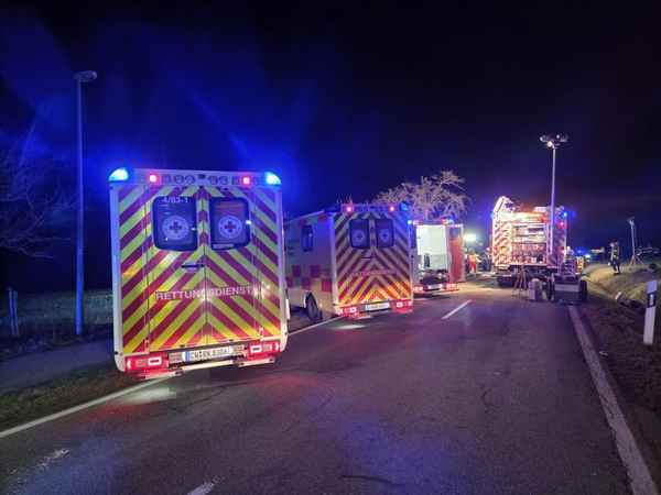 KFV-CW: Schwerer Verkehrsunfall fordert zwei Todesopfer bei Schömberg